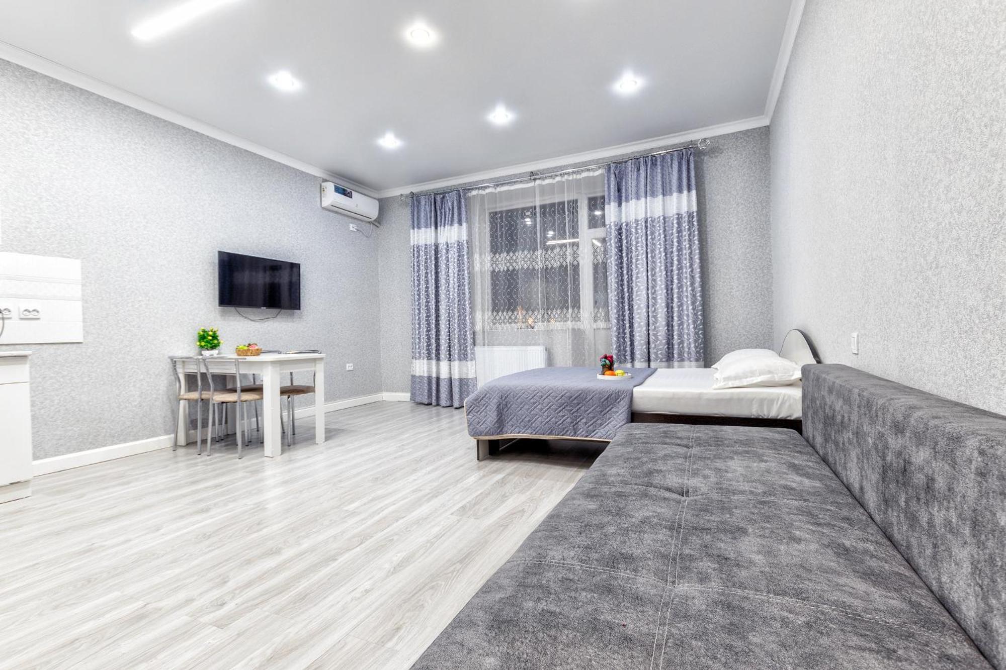 Прекрасная Студия В Элитном Доме Pavlodar Esterno foto