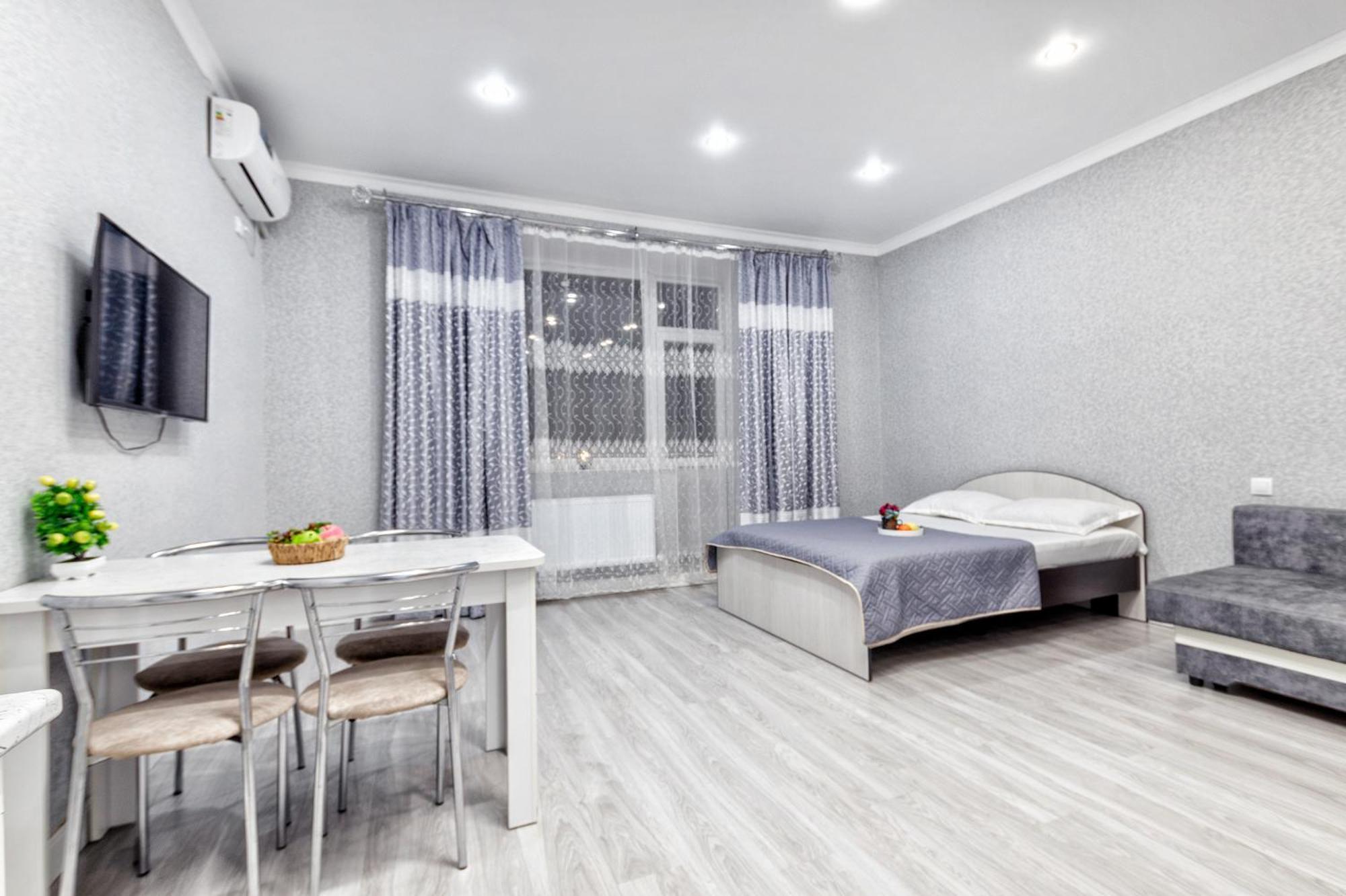 Прекрасная Студия В Элитном Доме Pavlodar Esterno foto